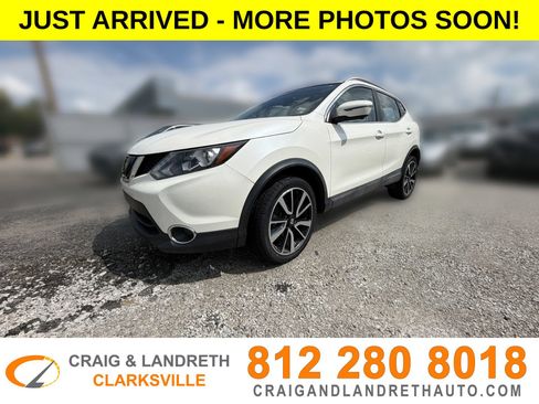 Used 2019 Nissan Rogue Sport SL w/ Premium Package AWD/4WD image 1