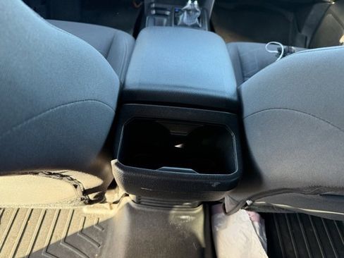 Used 2018 Toyota Tacoma TRD Off-Road image 18