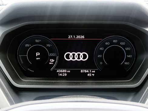 Used 2023 Audi Q4 e-tron Premium Plus w/ Premium Plus image 70