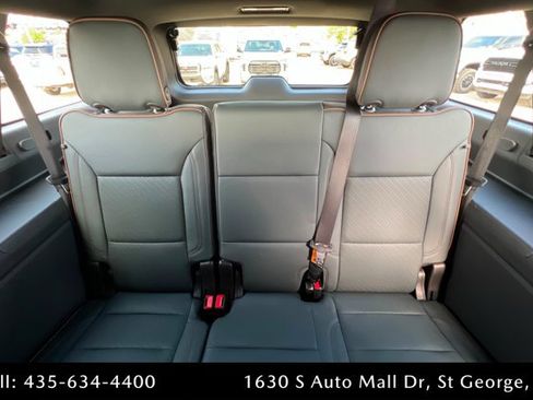 Used 2026 GMC Yukon XL AT4 AWD/4WD image 22