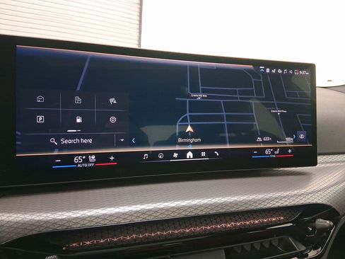 New 2026 BMW 330i Sedan w/ M Sport Package image 21