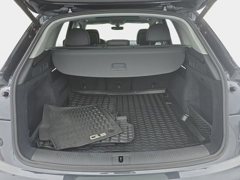 Certified 2025 Audi Q5 2.0T Premium w/ Convenience Plus Package image 13