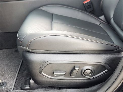 New 2026 Jeep Cherokee Limited image 19