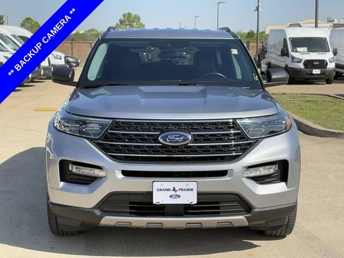 Certified 2022 Ford Explorer XLT w/ Equipment Group 202A image 10