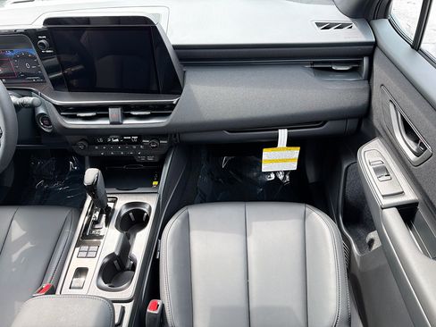 New 2026 Subaru Outback Premium AWD/4WD image 18