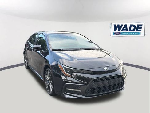 Used 2021 Toyota Corolla SE FWD image 3