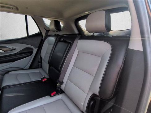 Used 2024 GMC Terrain SLT FWD image 16