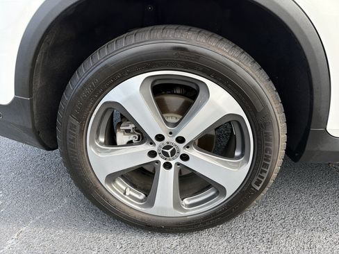 Used 2019 Mercedes-Benz GLC 300 image 15