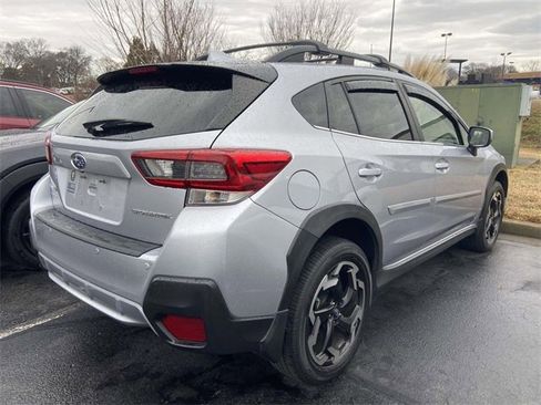Used 2022 Subaru Crosstrek 2.5i Limited w/ Moonroof Package 2 image 6
