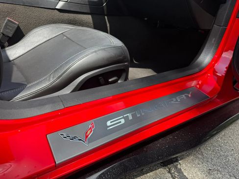 Used 2016 Chevrolet Corvette Stingray Coupe w/ Carbon Flash Badge Package RWD image 11