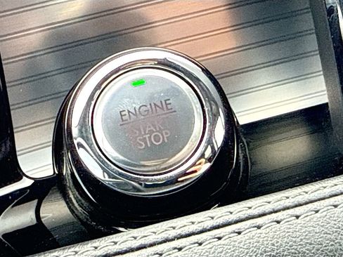 Used 2020 Lincoln Corsair FWD image 36