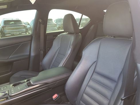 Used 2022 Lexus IS 350 F Sport image 21
