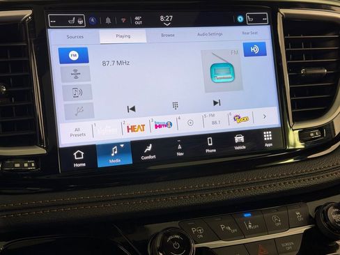 Certified 2024 Chrysler Pacifica Pinnacle image 19