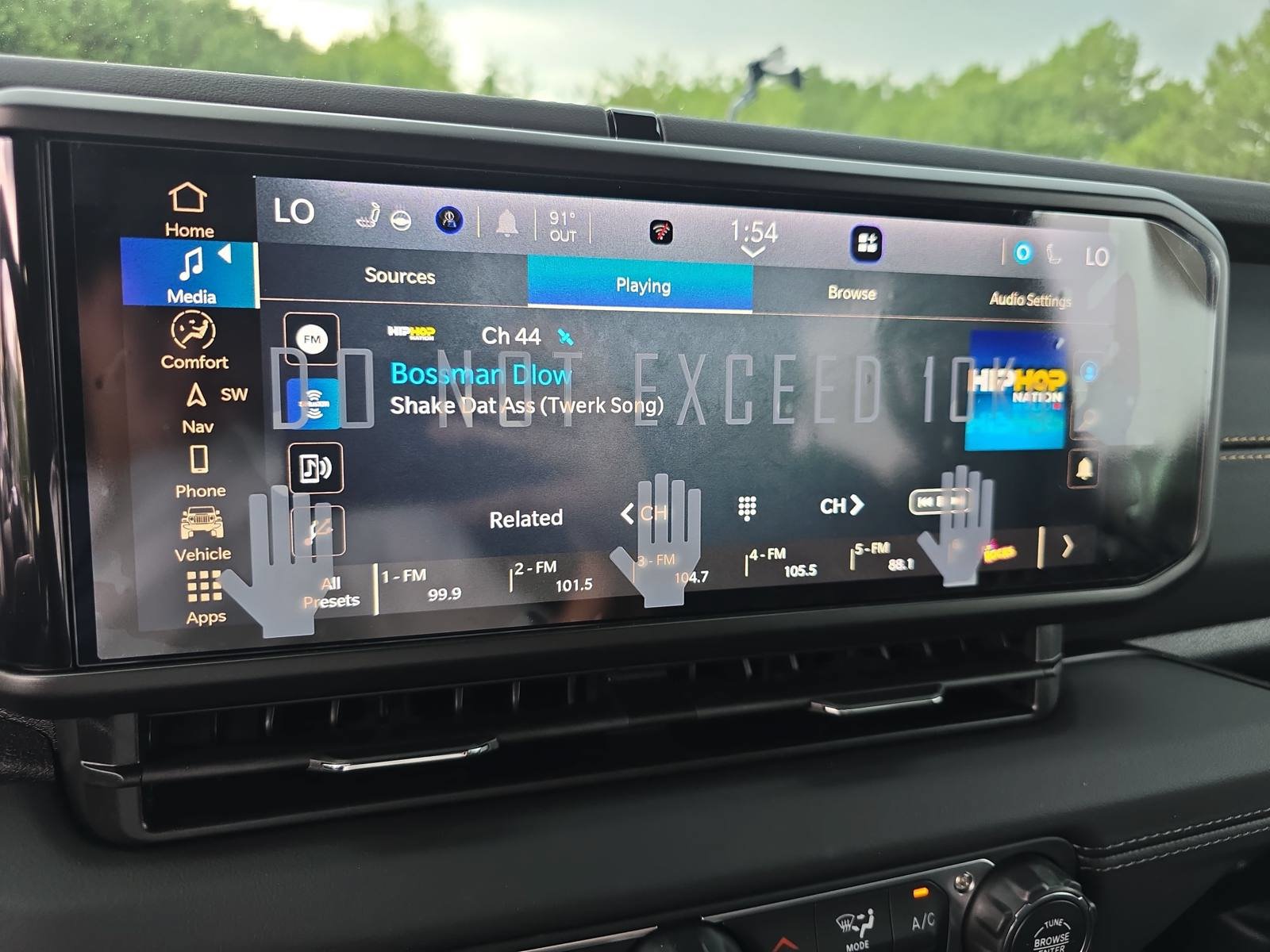 New 2026 Jeep Wrangler Unlimited Sahara AWD/4WD image 21