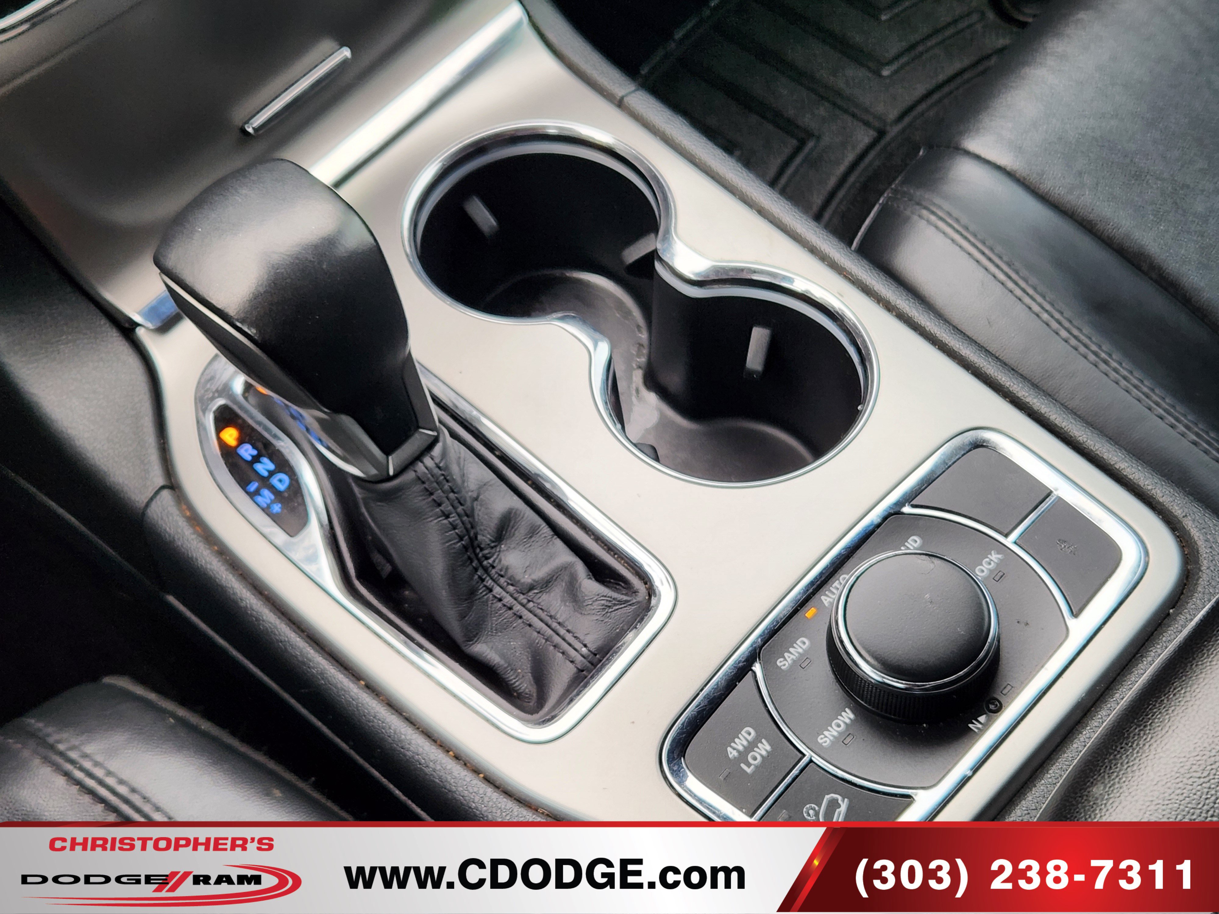 Used 2018 Jeep Grand Cherokee Limited AWD/4WD image 12