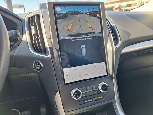 Used 2024 Ford Edge SEL image 15