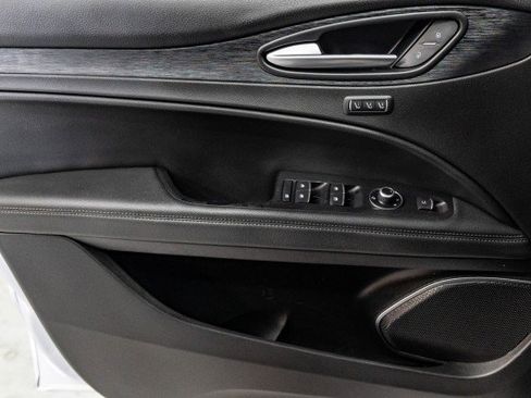 Used 2021 Alfa Romeo Stelvio Sprint w/ Nero Edizione image 18