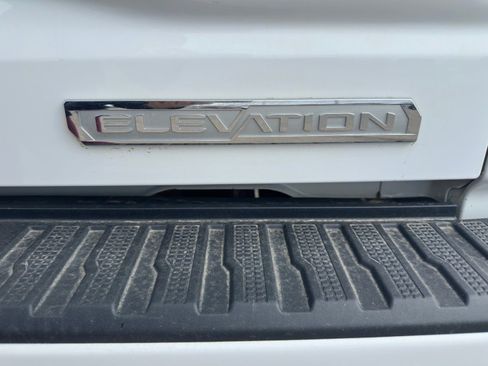 Used 2025 GMC Sierra 1500 Elevation w/ Preferred Package image 21