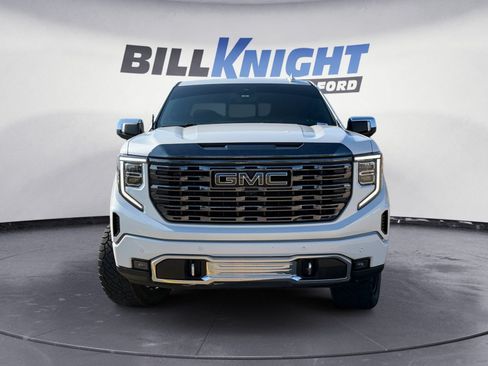 Used 2023 GMC Sierra 1500 Denali Ultimate AWD/4WD image 8