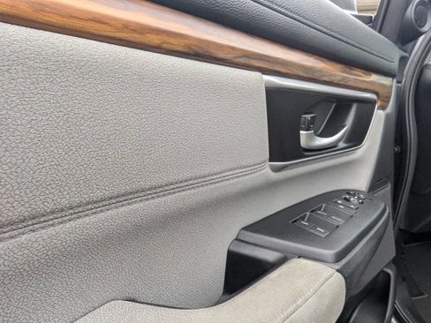 Used 2019 Honda CR-V EX image 11