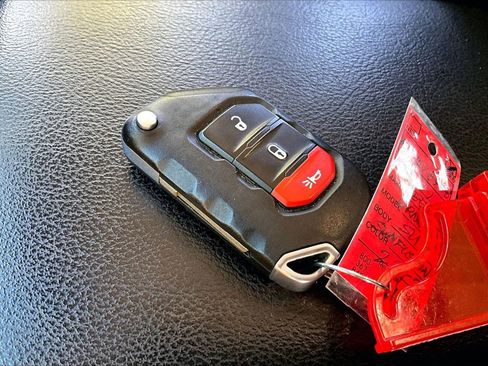 Used 2021 Jeep Wrangler Unlimited Rubicon image 31