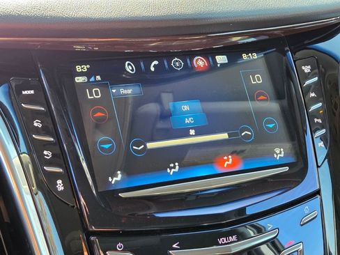 Used 2019 Cadillac Escalade Premium Luxury w/ Escalade Sport Edition AWD/4WD image 34