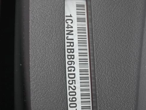 Used 2016 Jeep Patriot Sport w/ Power Value Group AWD/4WD image 42