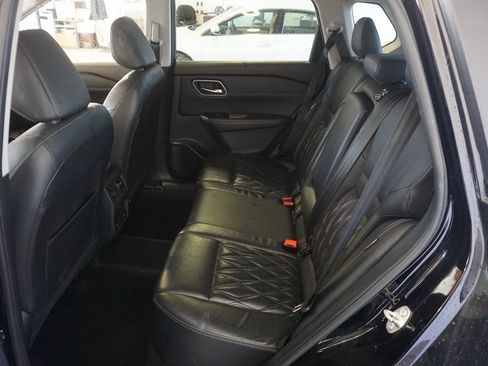 Used 2021 Nissan Rogue Platinum image 24