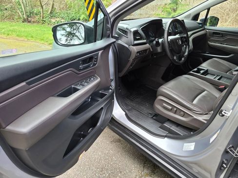 Used 2018 Honda Odyssey EX-L image 20