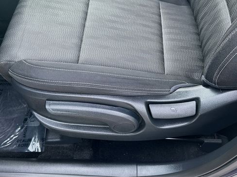 Used 2020 Kia Sportage LX FWD image 17