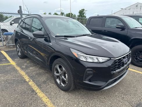 Used 2024 Ford Escape ST-Line w/ Tech Pack #1 AWD/4WD image 23