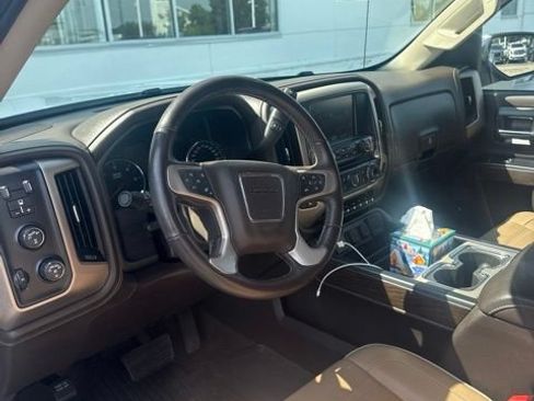 Used 2018 GMC Sierra 1500 Denali w/ Denali Ultimate Package AWD/4WD image 7