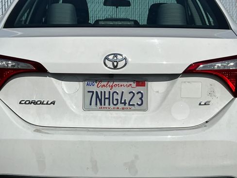 Used 2015 Toyota Corolla LE FWD image 22