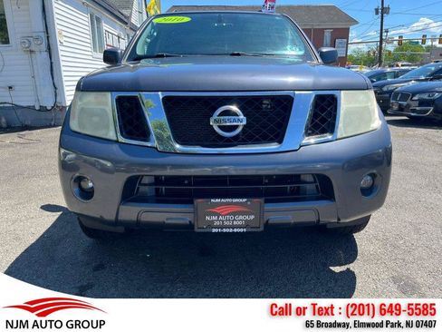 Used 2010 Nissan Pathfinder SE AWD/4WD image 3