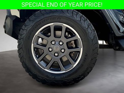 Used 2020 Jeep Gladiator Overland w/ LED Lighting Group image 33