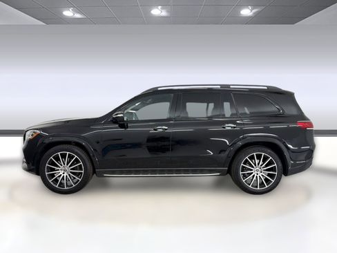 Used 2022 Mercedes-Benz GLS 450 4MATIC image 2