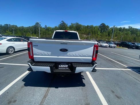 Used 2024 Ford F250 Lariat w/ Black Appearance Package AWD/4WD image 6