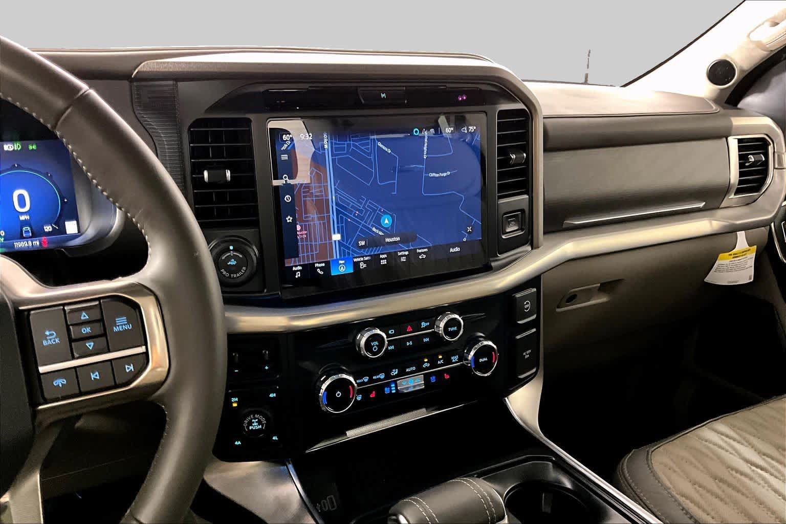 Used 2025 Ford F150 Platinum w/ Equipment Group 703A Plus AWD/4WD image 6