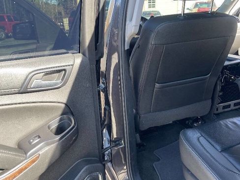 Used 2017 Chevrolet Tahoe LT image 38