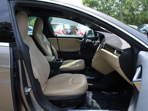 Used 2015 Tesla Model S 70D AWD/4WD image 27
