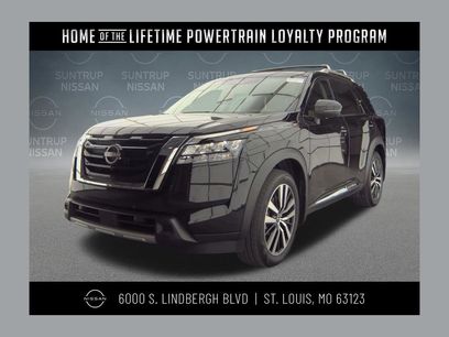 Used 2025 Nissan Pathfinder Platinum w/ Cargo Package