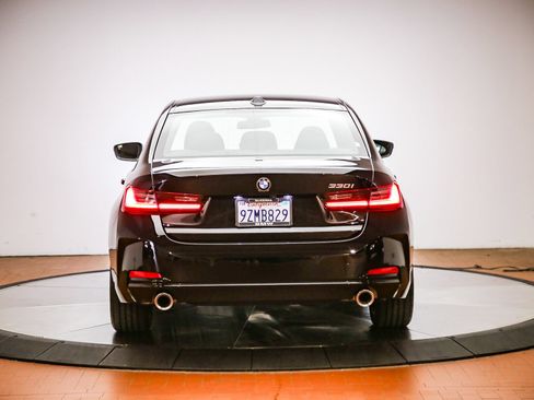 Used 2026 BMW 330i Sedan w/ Premium Package RWD image 3