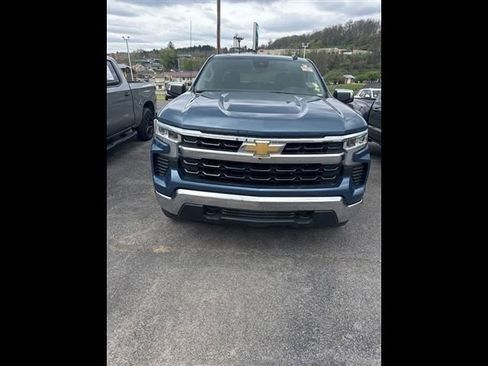 Used 2024 Chevrolet Silverado 1500 LT image 18