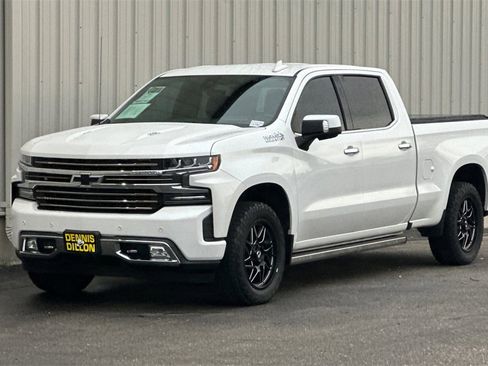 Used 2021 Chevrolet Silverado 1500 High Country w/ Technology Package image 9