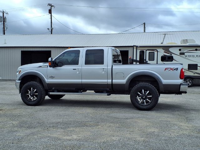 Used 2015 Ford F250 Lariat w/ Lariat Ultimate Package AWD/4WD image 18
