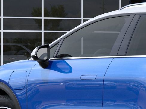 New 2026 Chevrolet Equinox EV LT image 12