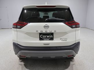 Used 2023 Nissan Rogue SV AWD/4WD video 3