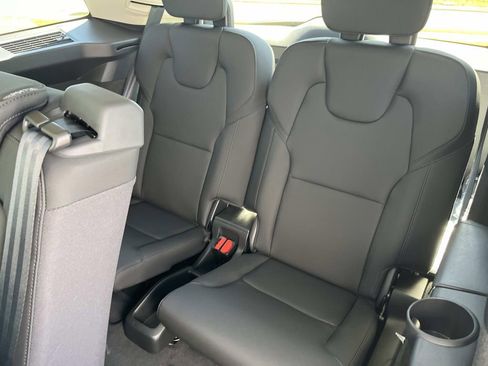 New 2026 Volvo XC90 T8 Plus w/ Protection Package Premier AWD/4WD image 20