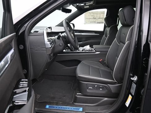 New 2026 Cadillac Escalade Sport image 11