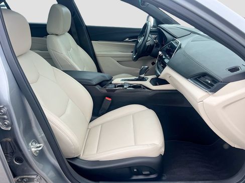 Used 2025 Cadillac CT4 Luxury w/ Sun And Sound Package RWD image 30